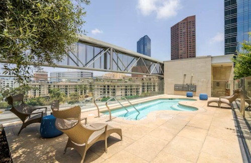 Financial District Apartment | Luxury high Rise Resort style apartment