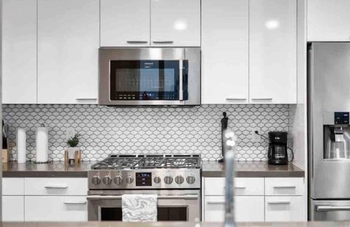 South Beach Apartment | Luxury High rise Downtown SF with Amazing Views