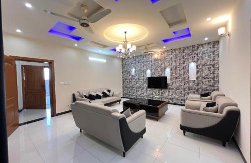 Islamabad Villa | Luxury Holiday Home in Islamabad Margala Hills View