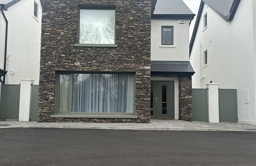 Killarney House | Luxury Holiday Home Killarney