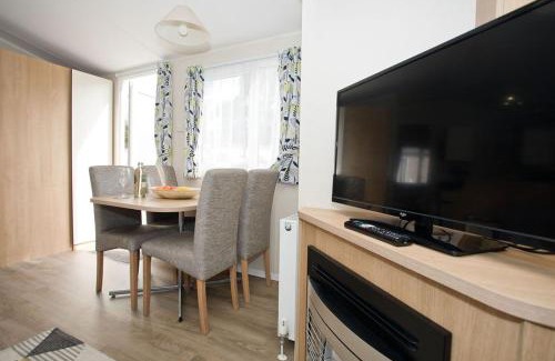 Ringwood Ski Chalet | Luxury holiday retreat set within Oakdene Forest - Park activities pass included free!