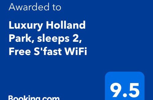 West Kensington Apartment | Luxury Holland Park, sleeps 2, Free S'fast WiFi