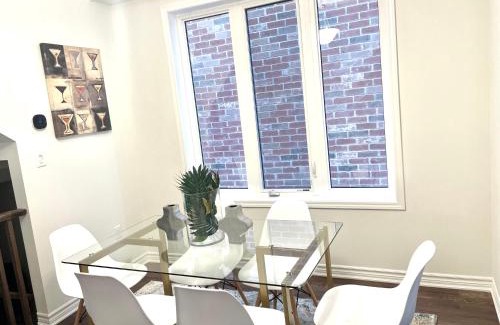 Pickering House | Luxury Home Away From Home