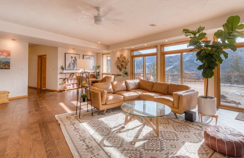 Cuchara House | Luxury Home, Family Groups, Nat’l Forest, Hot Tub, 2 Master Suites, Mtn Views