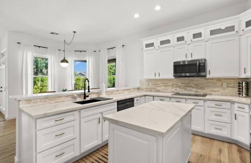 Mesa House | Luxury Home/Heated Pool/Theater/Putting Green AZnn