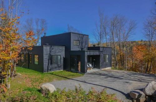 La Conception Ski Chalet | Luxury Home in a Resort- 12 min to Mont Tremblant