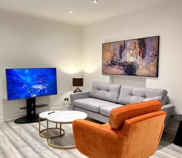 Noel Park Apartment | Luxury home in prime location Steps from WoodGreen