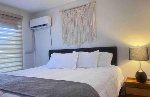 Juriquilla House | Luxury home, Jacuzzi/Rooftop, King, A/C, Netflix