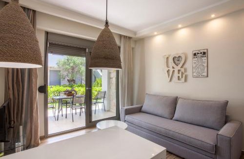 Pefkochori Apartment | Luxury home on the sea Kassandra