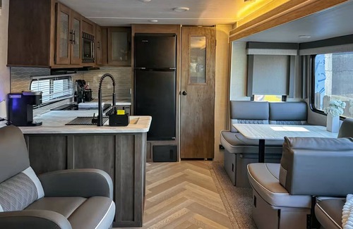 Allapattah House | Luxury Home on Wheels Wynwood’s Unique Stay