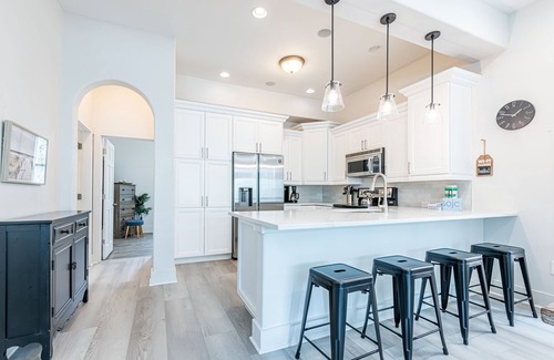 Fort Walton Beach - Destin House | Luxury Home ~ Private Pool ~ Balcony ~ Close to the Beach ~ Game tables