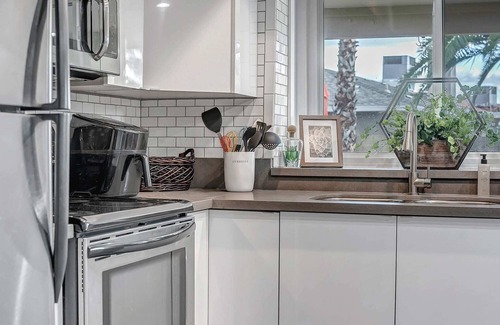 La Paz At Desert Springs House | Luxury Home w/Heated Pool & Golf Access