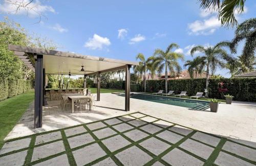 Tamiami House | Luxury Home W Pool By Pmi