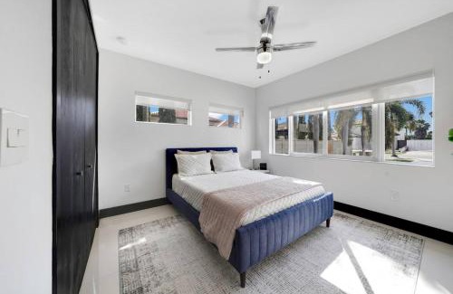 Tamiami House | Luxury Home W Pool By Pmi