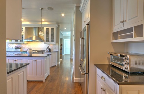 Glenwood Springs House | Luxury Home w/Large Deck, Fire Pit, & Stunning Mountain Views! 5 mi. to skiing!
