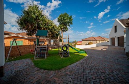 Wavecrest Villa | Luxury home with beautiful sea and mountain views
