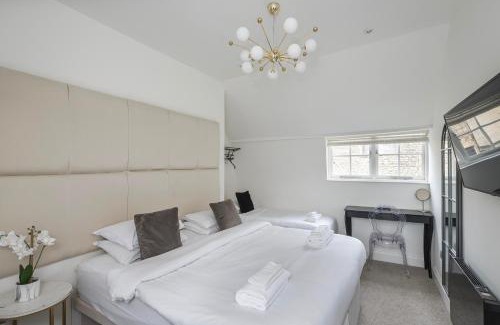 Bath House | Luxury Home with Terrace in Central Bath Sleeps 10