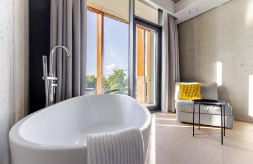 Kaunas Apartment | Luxury Honey Moon Apartments with Free Underground Parking