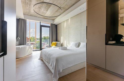 Kaunas Apartment | Luxury Honey Moon Apartments with Free Underground Parking