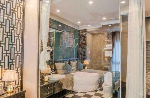 Long Hung Hotel | Luxury Hotel Ecopark