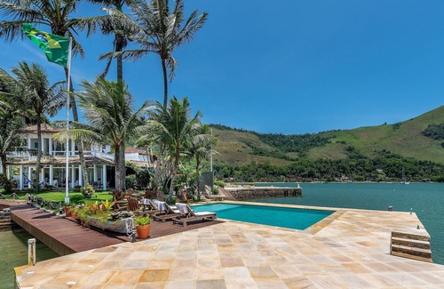 Ponta do Sape House | Luxury house for rent in Angra dos Reis with seaside pool - Ang04