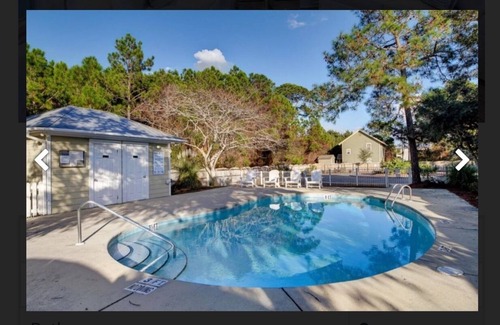 Gulf Mist House | Luxury house on 30A . 5 bd 4ba pool, sleeps 18, on the beach & walk to Seaside