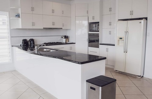 Clifton Beach House | Luxury House on Clifton Beach with Heated Saltwater Swimming Pool