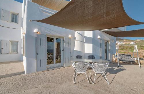 Antiparos Apartment | Luxury house with great view at sea and Despotiko