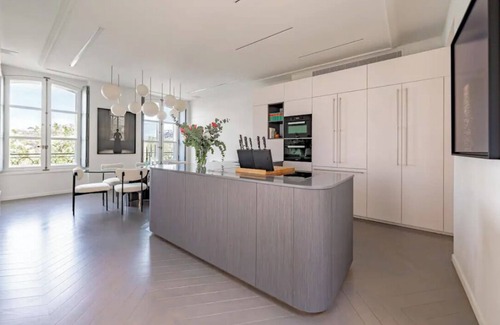 Arsenal Apartment | Luxury Ile St Louis, Paris with views of Seine in every room, AC, Elevator