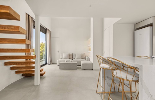 Petaloudes House | Luxury in Simplicity ~ Nature's Touch ~ Mezzanine