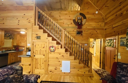 Helen Cabin | Luxury In The Mountains