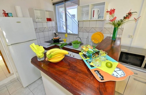 Bellefontaine Apartment | Luxury Jamaique Apartment With Pool View