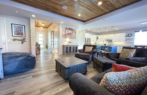 Kanab House | Luxury Kanab Home | Red Rock Views | Near Zion