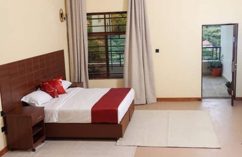 Ongata Rongai Cabin | Luxury King Room with Balcony in Karen Nairobi