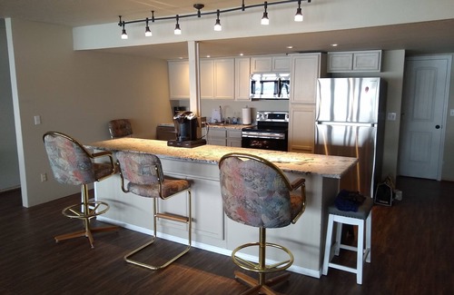 Afton Resort | Luxury lake front at the corner of Duck Creek and the main lake.