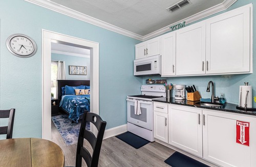 Lakeland Apartment | Luxury Lake Hollingsworth Loft Apartment Close to Everything King Bed WiFi