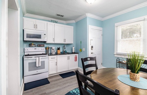 Lakeland Apartment | Luxury Lake Hollingsworth Loft Apartment Close to Everything King Bed WiFi