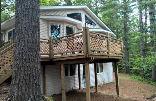 Atlanta House | Luxury Lakefront 2800 Sq/ft. Includes kayaks, canoes, and boat with Honda motor