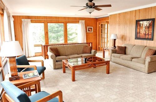 West Branch House | Luxury Lakefront Cabin Rental on Clear Lake in Ogemaw County, Michigan