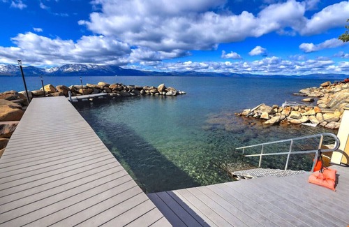 Zephyr Cove House | Luxury Lakefront Escape | Panoramic View | Sleep 8
