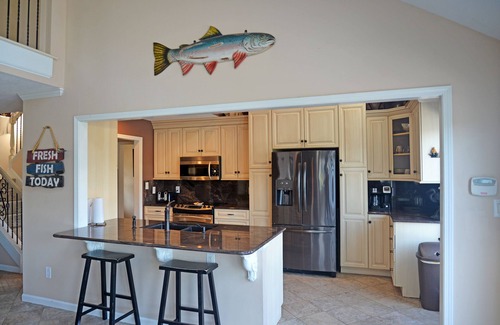 Greenwood House | Luxury Lakefront Estate! 6BR 4.5BA, Private Dock,Ramp, Lakeside Firepit & More!