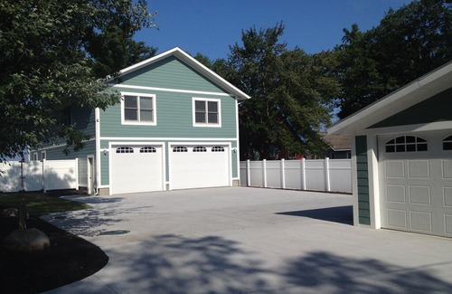 Grayling Cottage | Luxury Lakefront Home on Beautiful Lake Margrethe in Grayling, MI