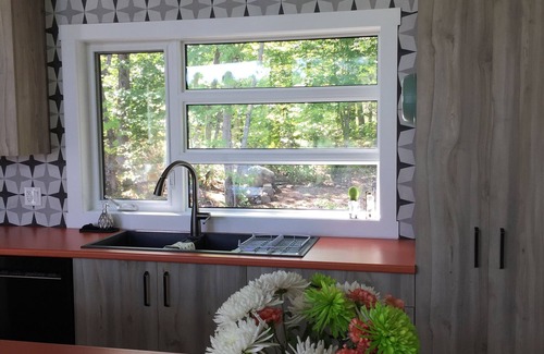 McDougall Cottage | Luxury Lakefront Retreat | 3 bed,3 bath, near Parry Sound | Save on Weekly Stays