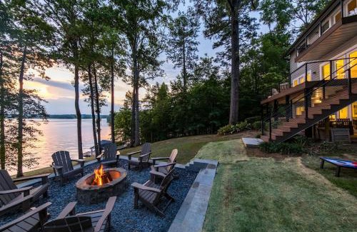 Macon Villa | Luxury Lakefront Retreat-Secluded, Hot Tub, Dock, Sunset View