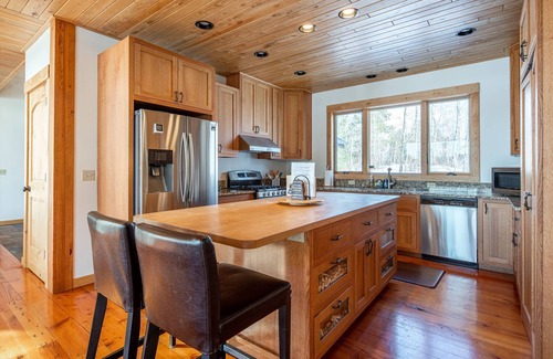 Embarrass House | Luxury Lakeside Living with Sauna; Ski/Golf/Bike/Hike/Kayak