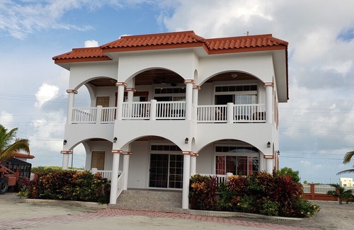 Boca Ciega House | Luxury Las Brisas Home with 3 bedroom suites and rooftop pool. Gated community