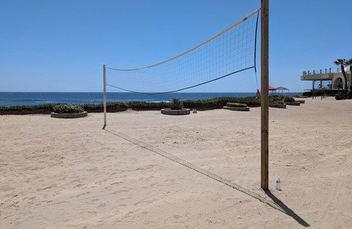 Rosarito Condo | Luxury Las Olas Grand- 3 Bedroom Oceanfront Condo w/3 Pools, 5 hot tubs, beach.