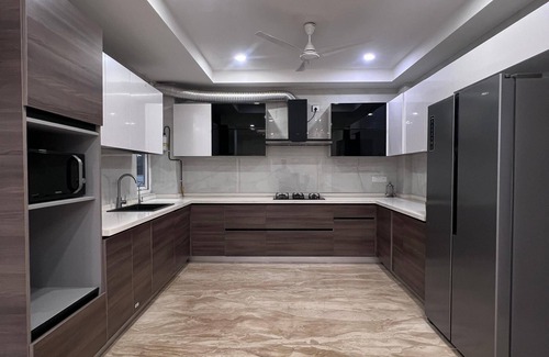 New Friends Colony Apartment | Luxury living 3bhk with Big BalconynIn posh area New friends colony, South Delhi