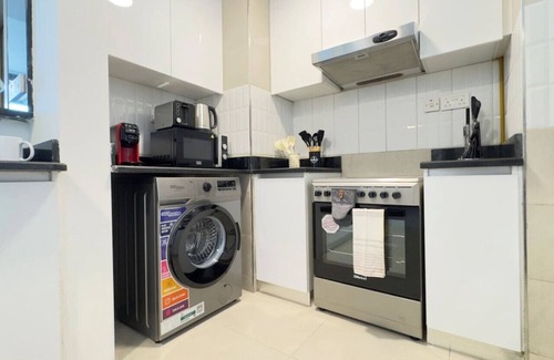 Al Raha Beach Apartment | Luxury Living at Its Best : 2BR in Al Rahah