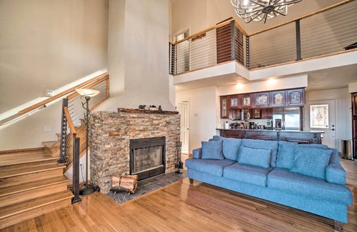Hiawassee House | Luxury Living by Lake Chatuge w/10/10 Views!